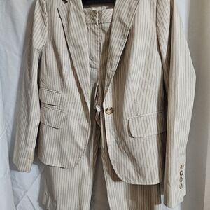 Ladies pantsuit size 10
